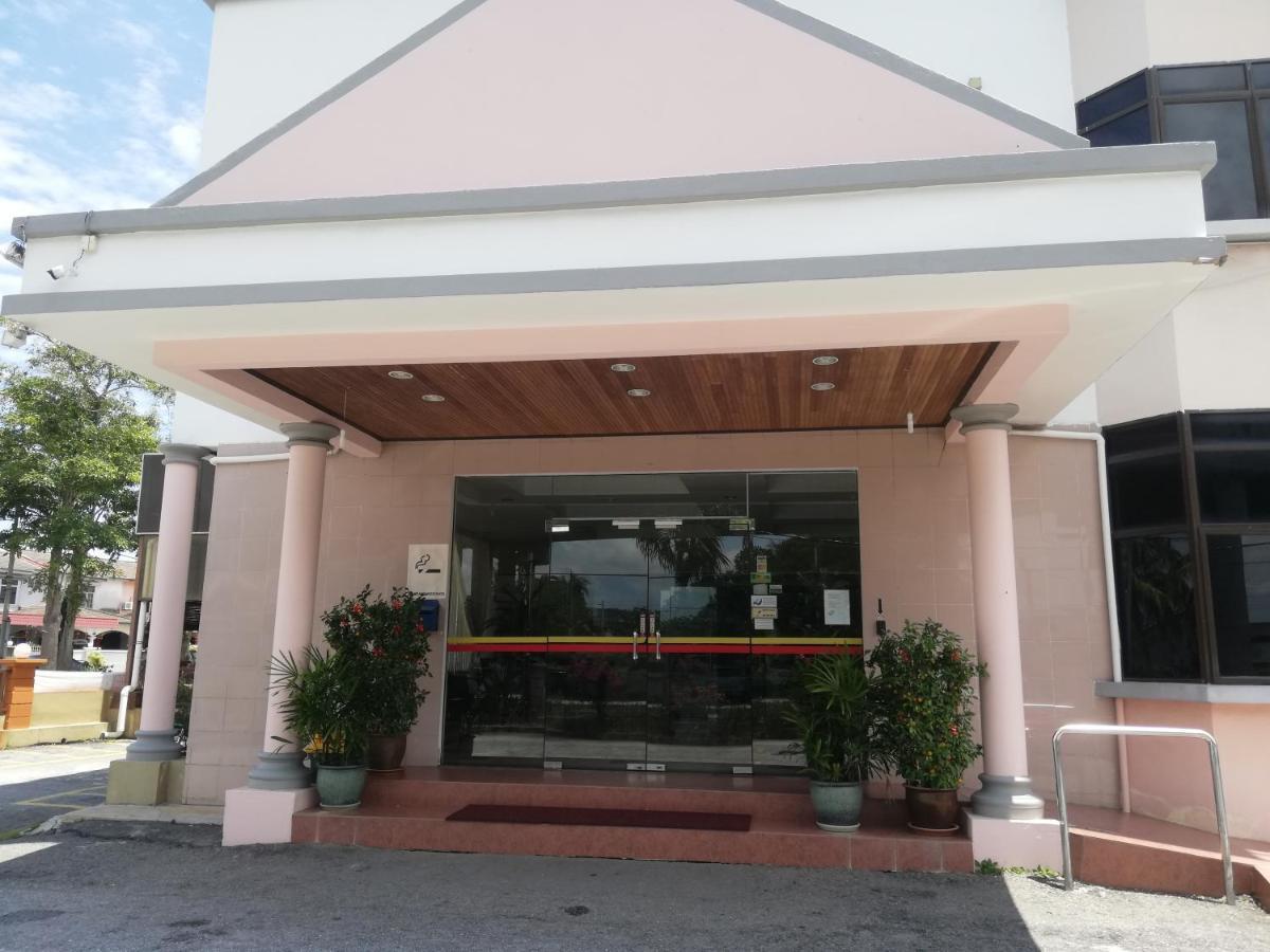 Hotel Damai Parit Buntar Exterior photo